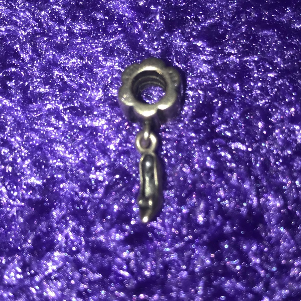100%authentic Cinderella heel pandora charm